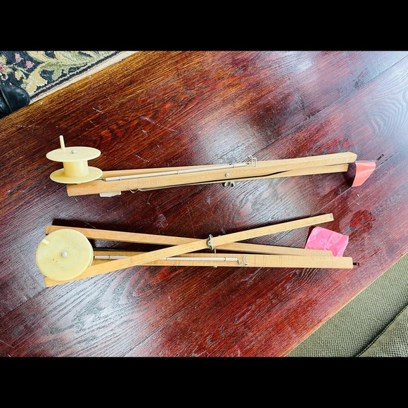 Vintage Lot (2) Never-Fail ice fishing wooden tip ups - Picture 2 of 7